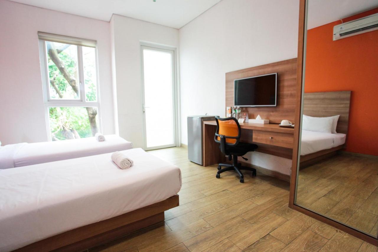 Legreen Suite Kuningan Jacarta Exterior foto