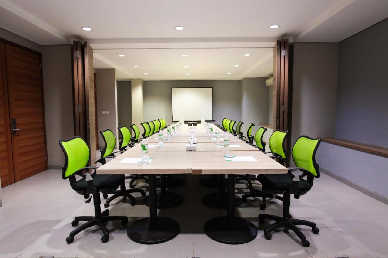 Legreen Suite Kuningan Jacarta Exterior foto