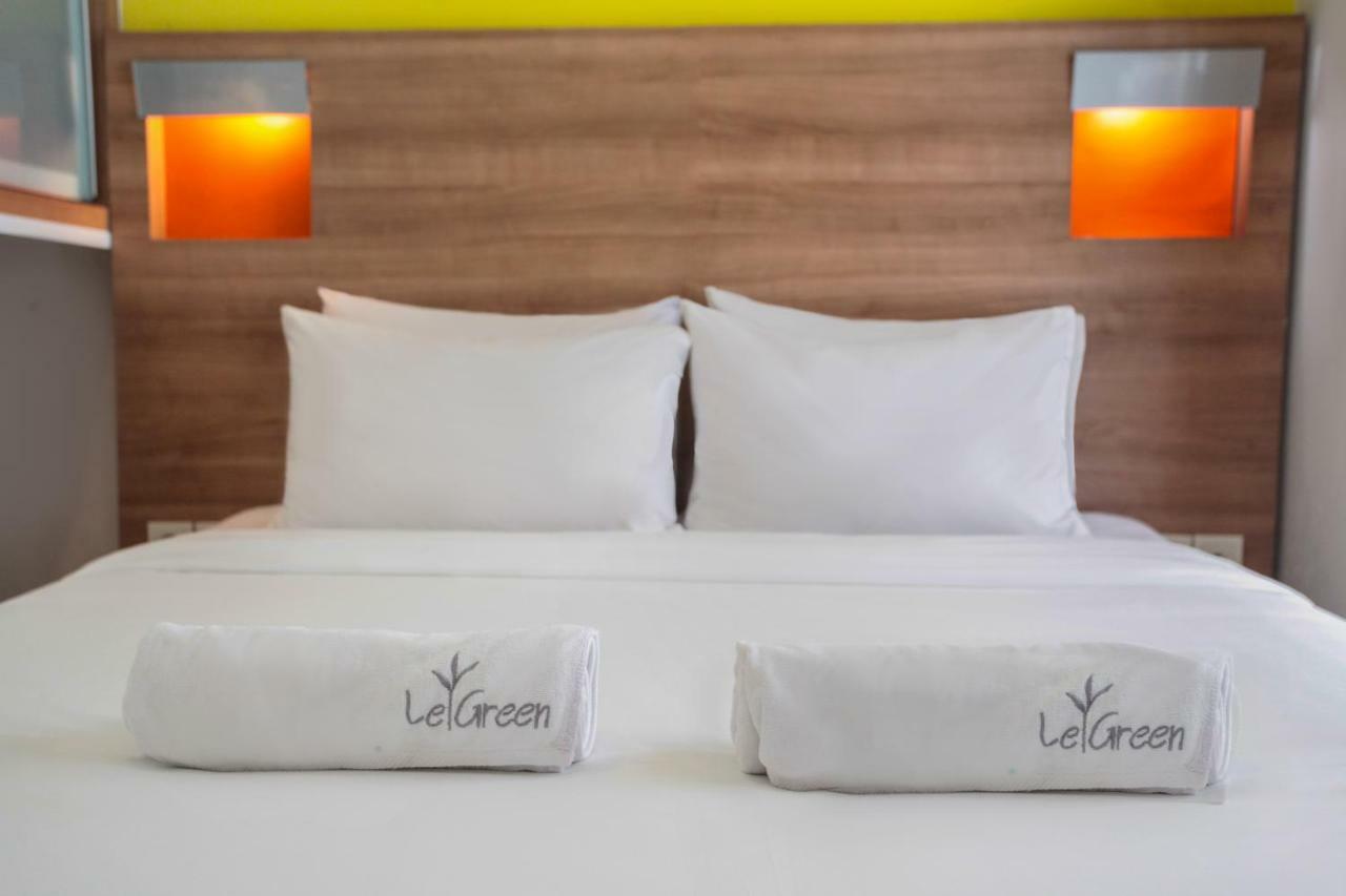 Legreen Suite Kuningan Jacarta Exterior foto