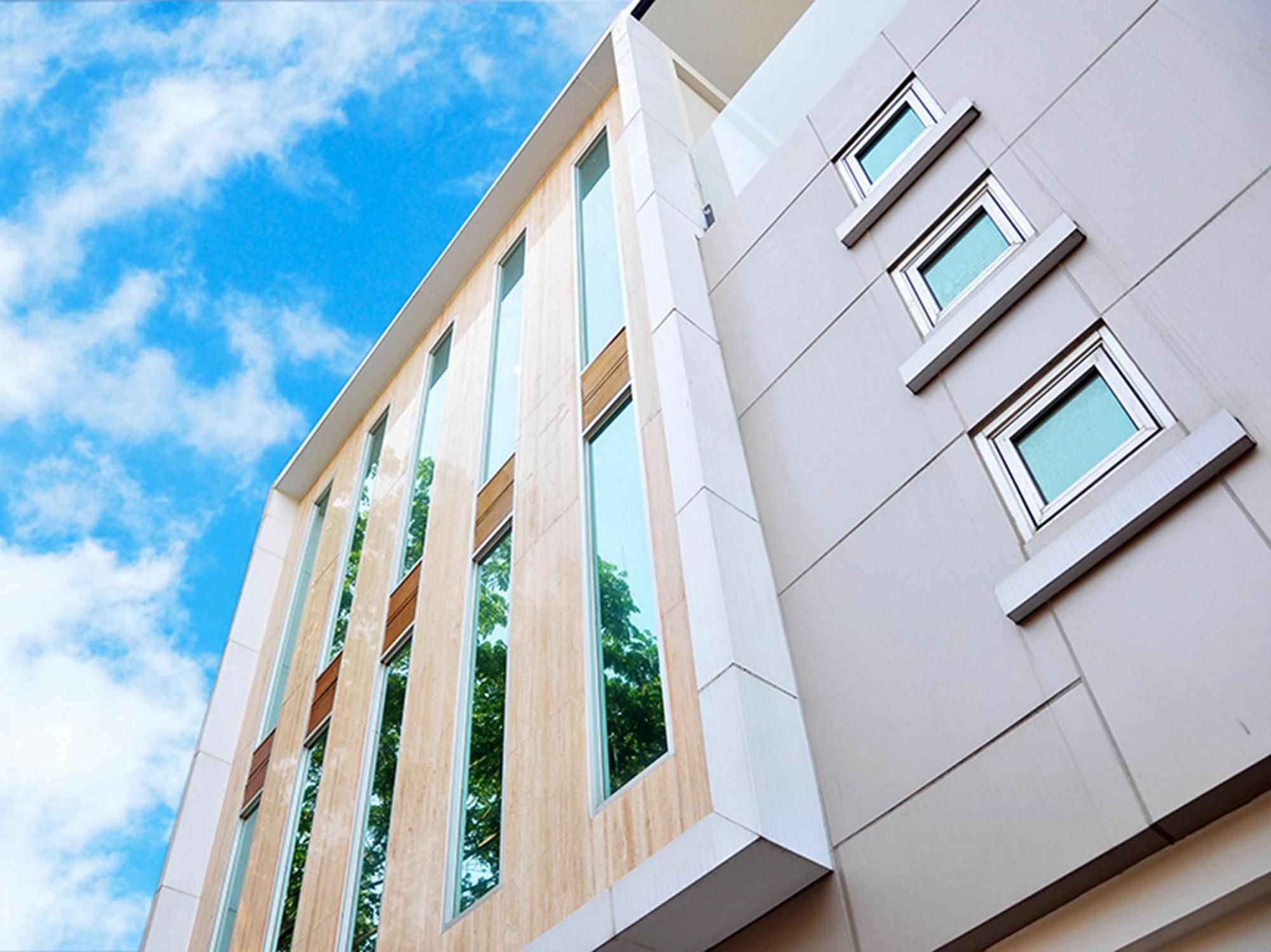 Legreen Suite Kuningan Jacarta Exterior foto